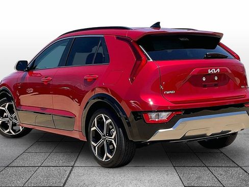 Used 2025 Kia Niro EX Touring FWD image 12