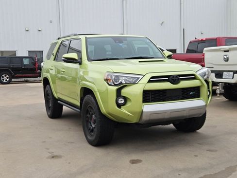 Used 2023 Toyota 4Runner TRD Off-Road Premium w/ Moonroof Package AWD/4WD image 3