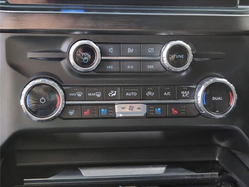 Used 2024 Ford F250 Lariat w/ Sport Appearance Package image 15