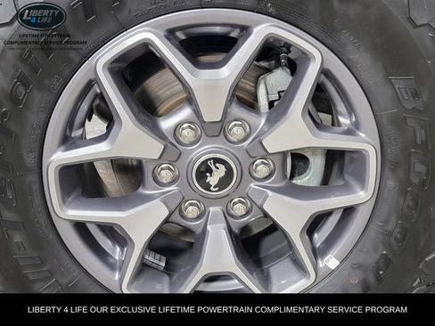 Used 2025 Ford Bronco Badlands AWD/4WD image 10