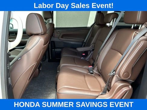 Used 2025 Honda Odyssey Touring image 14