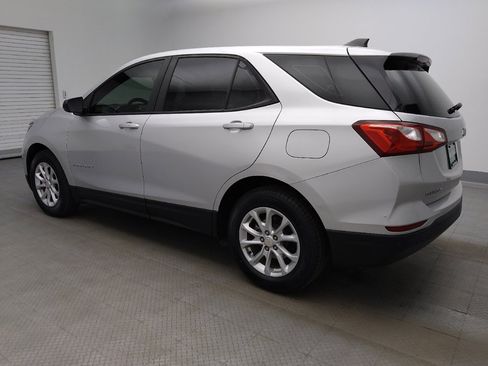 Used 2021 Chevrolet Equinox LS FWD image 3
