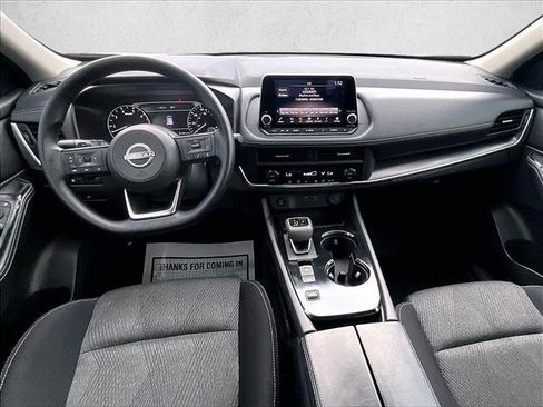 Used 2024 Nissan Rogue SV FWD image 16