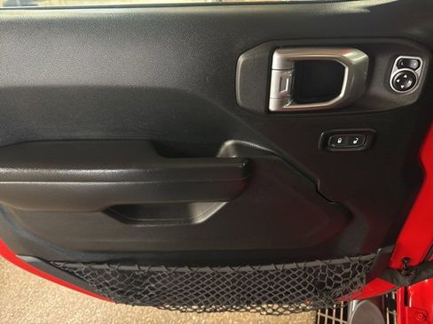 Used 2020 Jeep Wrangler Unlimited Sport image 10