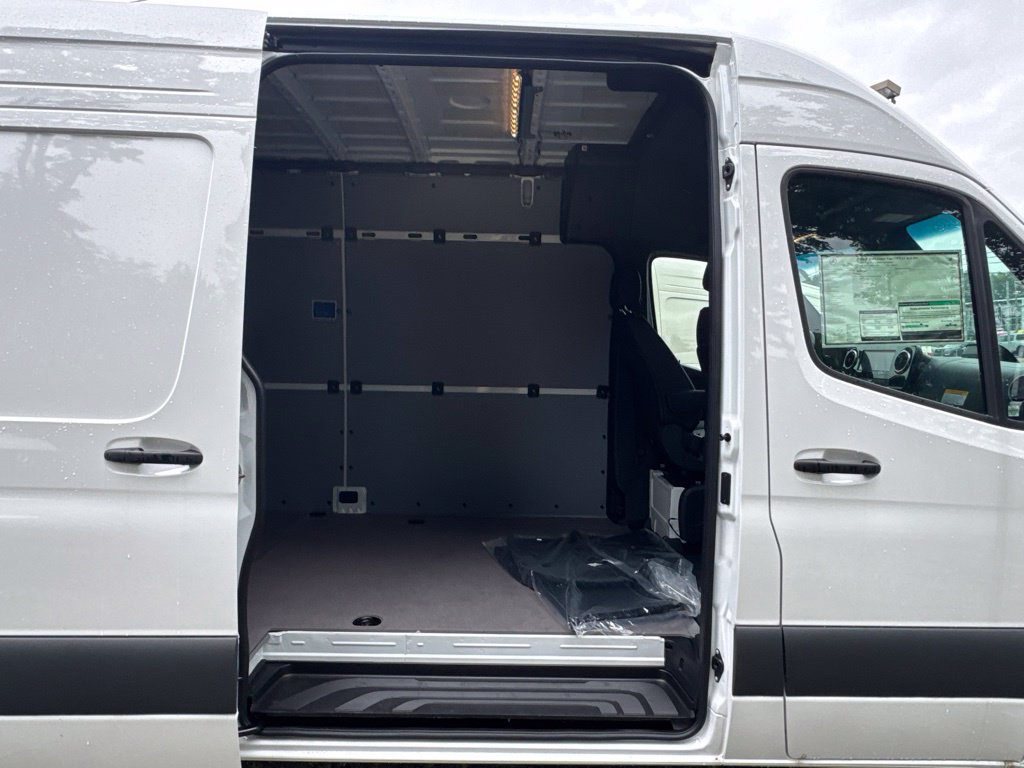 New 2026 Mercedes-Benz Sprinter 3500 image 21
