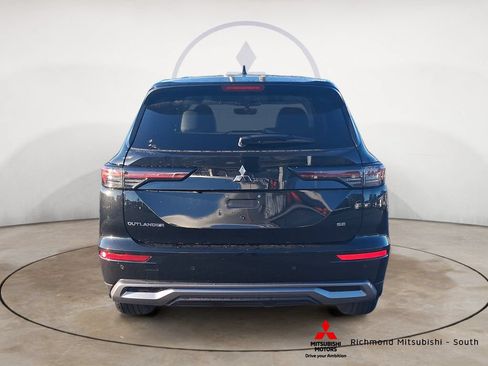 New 2026 Mitsubishi Outlander SE FWD image 4