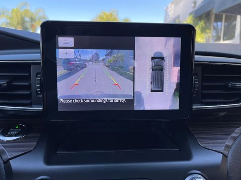 Used 2020 Ford Explorer Limited w/ Hybrid Equipment Group 310A image 16