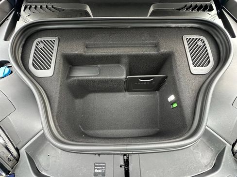 Used 2026 Porsche Macan Electric RWD image 43
