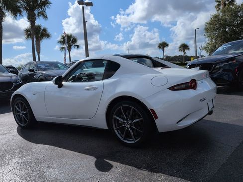 Used 2019 MAZDA MX-5 Miata RF Grand Touring RWD image 6