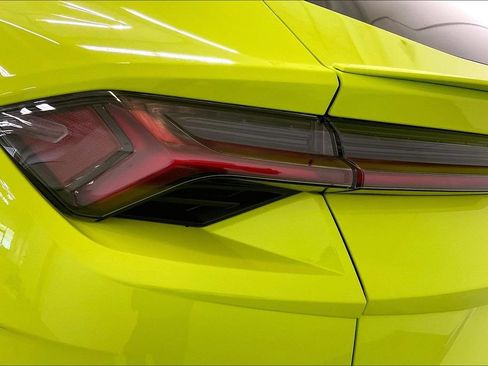 Used 2024 Lamborghini Urus S AWD/4WD image 31
