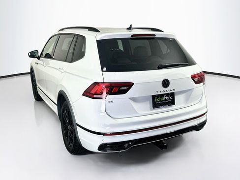 Used 2022 Volkswagen Tiguan SE R-Line FWD image 5