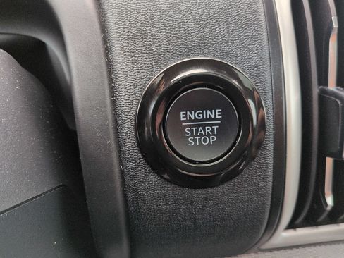 Certified 2025 Ford Expedition Active AWD/4WD image 19