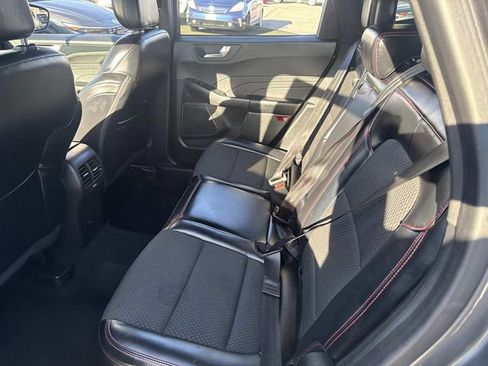 Used 2023 Ford Escape ST-Line image 16