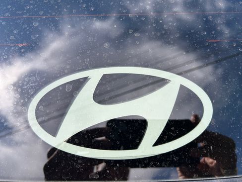 Used 2025 Hyundai Tucson SEL AWD/4WD image 17