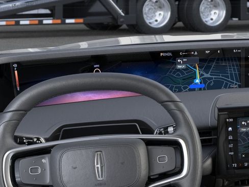 New 2026 Lincoln Nautilus Premier AWD/4WD image 13
