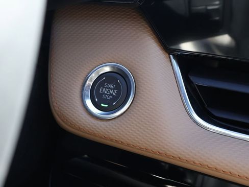 New 2026 Chevrolet Equinox ACTIV w/ Convenience Package III image 35