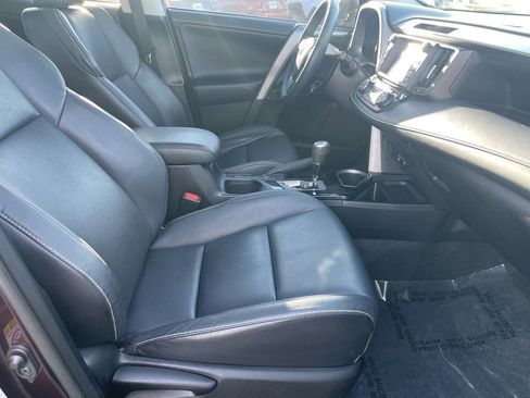 Used 2017 Toyota RAV4 Limited image 34