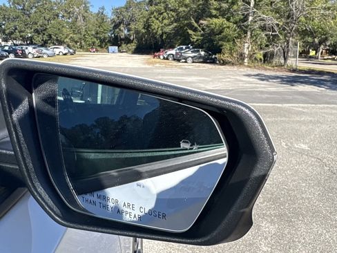 Used 2020 GMC Terrain SLT w/ Preferred Package image 14