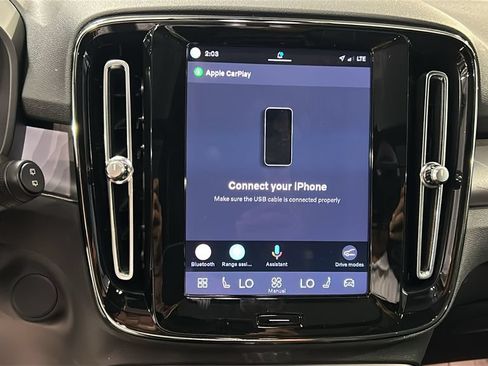 Certified 2023 Volvo XC40 Recharge Plus w/ Protection Package Premier AWD/4WD image 16