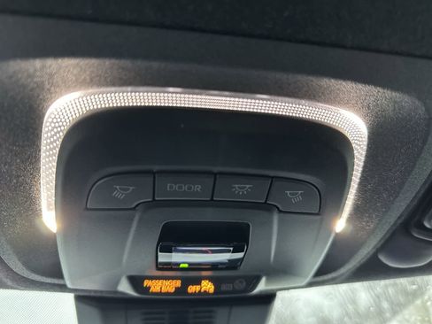 Used 2026 Toyota Corolla SE FWD image 22