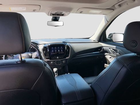 Used 2021 Chevrolet Traverse Premier w/ Redline Edition FWD image 24