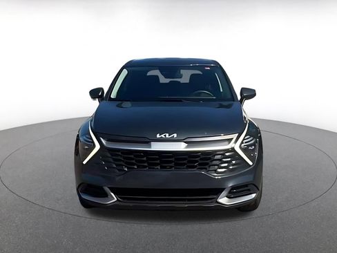 Used 2025 Kia Sportage LX image 4