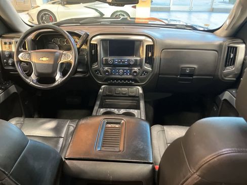 Used 2018 Chevrolet Silverado 1500 LTZ Z71 w/ LTZ Plus Package image 25