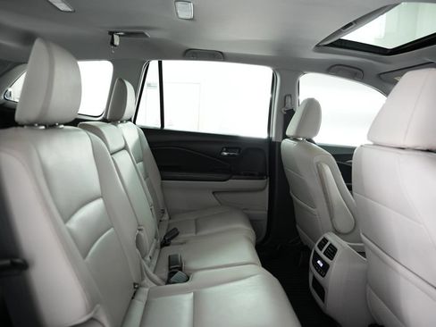 Used 2018 Honda Pilot EX-L image 41