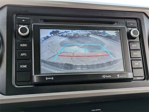 Used 2019 Toyota Tacoma TRD Sport image 20