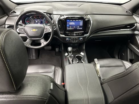 Certified 2023 Chevrolet Traverse LT w/ LT Premium Package AWD/4WD image 4