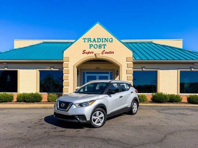 Used 2020 Nissan Kicks S
