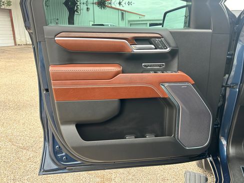 Used 2023 GMC Sierra 1500 Denali Ultimate image 29