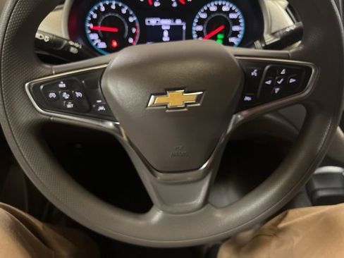 Used 2024 Chevrolet Malibu LT image 32