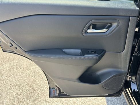 New 2026 Nissan Rogue SV AWD/4WD image 22