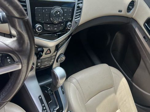 Used 2014 Chevrolet Cruze LTZ w/ RS Package FWD image 8