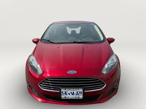 Used 2017 Ford Fiesta SE w/ Equipment Group 201A FWD image 2