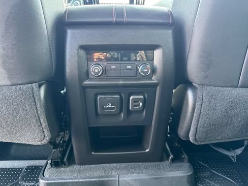 Used 2023 Chevrolet Traverse RS w/ LPO, Floor Liner Package AWD/4WD image 31