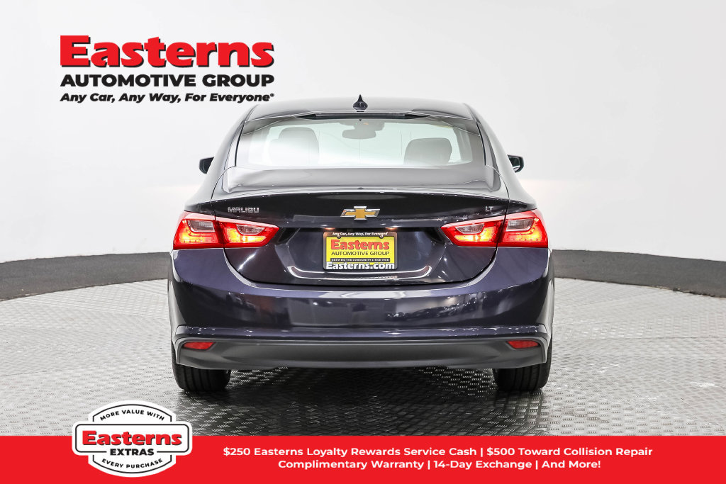 Used 2023 Chevrolet Malibu LT FWD image 7