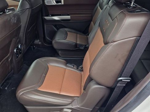 Used 2023 Ford Explorer King Ranch w/ Technology Package AWD/4WD image 33