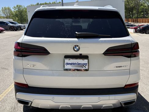 Certified 2025 BMW X5 xDrive40i w/ Climate Comfort Package AWD/4WD image 9