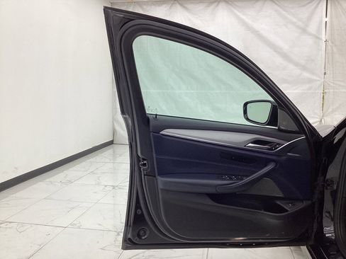 Used 2019 BMW 540i xDrive w/ M Sport Package AWD/4WD image 19