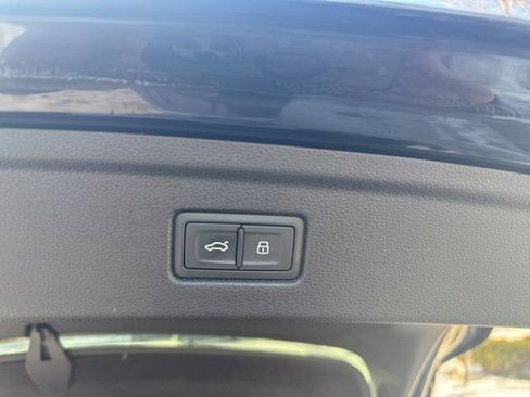 Used 2018 Audi A5 2.0T Premium Plus w/ Premium Plus image 11