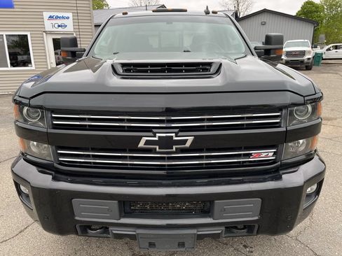 Used 2018 Chevrolet Silverado 2500 LT w/ Midnight Edition AWD/4WD image 3