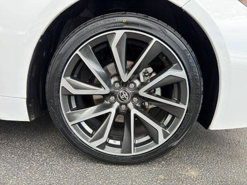 Used 2022 Toyota Corolla XSE FWD image 6