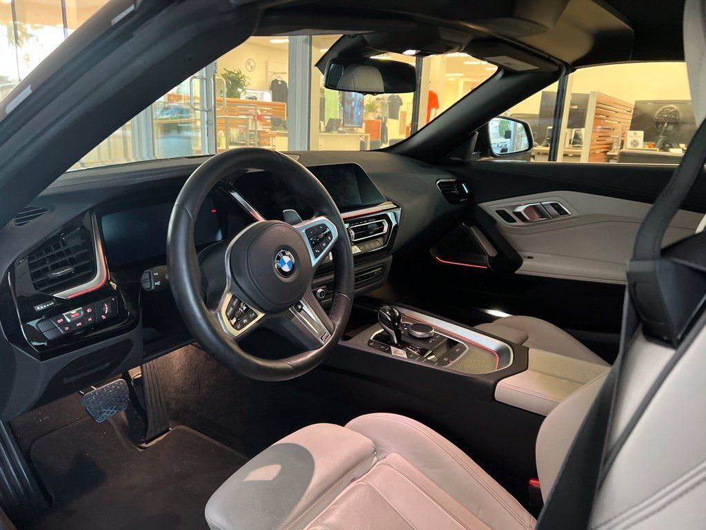 Used 2023 BMW Z4 sDrive30i w/ Premium Package RWD image 10