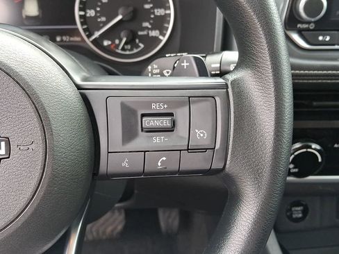 Used 2024 Nissan Rogue S AWD/4WD image 22