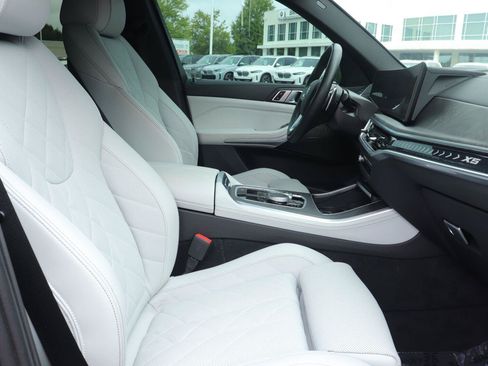 Used 2024 BMW X5 xDrive40i w/ Parking Assistance Package AWD/4WD image 20