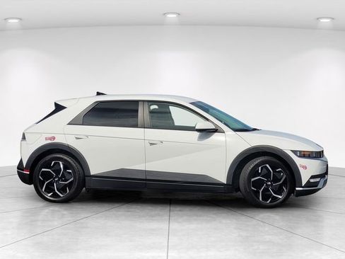 Certified 2024 Hyundai Ioniq 5 SE RWD image 8