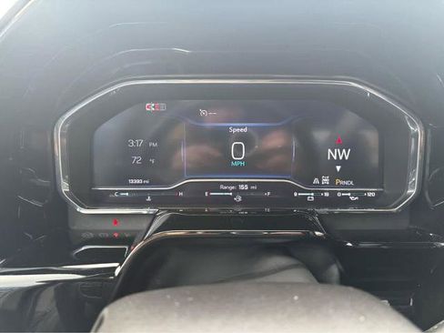 Used 2025 Chevrolet Silverado 2500 LT AWD/4WD image 19