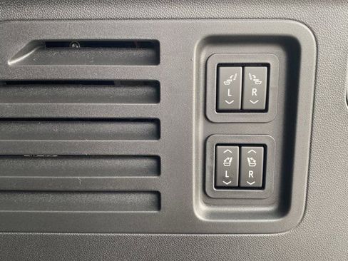 New 2026 Chevrolet Traverse High Country w/ LPO, Floor Liner Package image 26